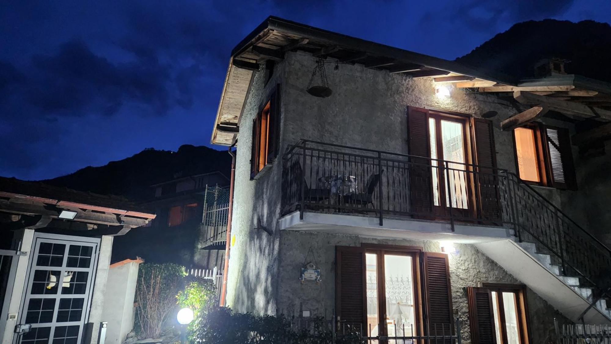 Laura'S Cottage With Lake View, Detached, 5 Kilometers From Varenna Lierna Luaran gambar